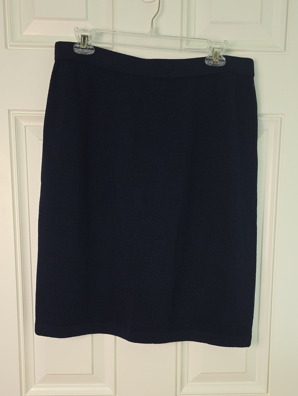 St. John Basics Navy Knit Pencil Skirt. Size 14